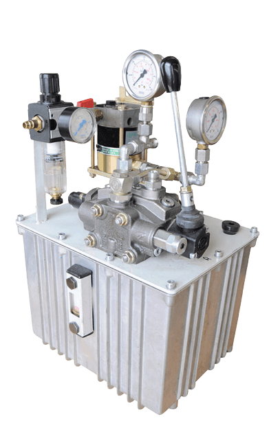 portable hydraulic water booster unit up to 4000 bar with pressure gauge by Poppe + Potthoff Maschinenbau